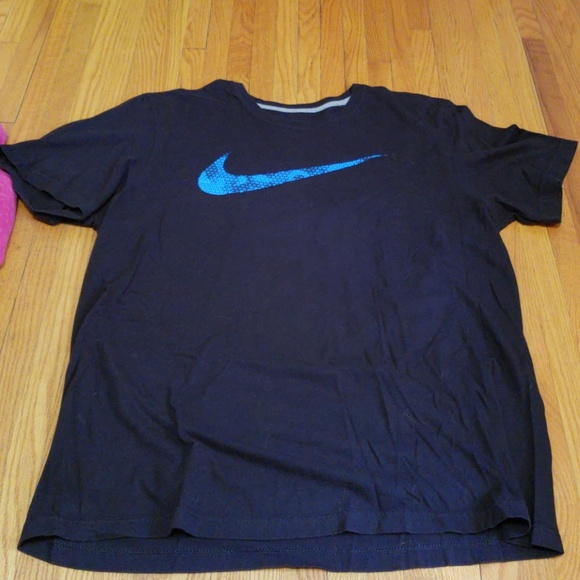 Nike Other - Nike Regular Fit t-shirt